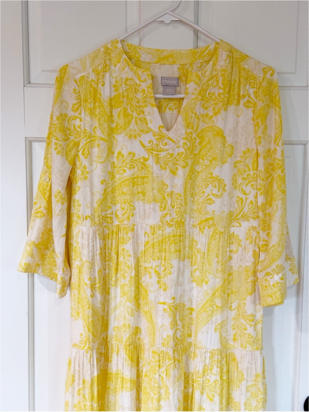 Chicos Tiered Sea Island Paisley Maxi Dress in Yellow Pineapple Size 00P (0/2P) - Picture 6 of 15
